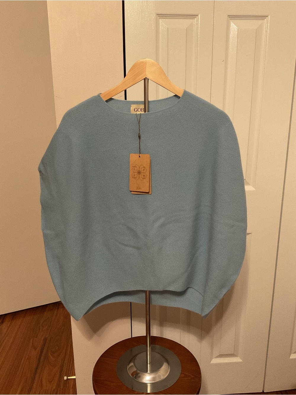 Light Blue 100% Cashmere Boxy sleeveless Sweater
